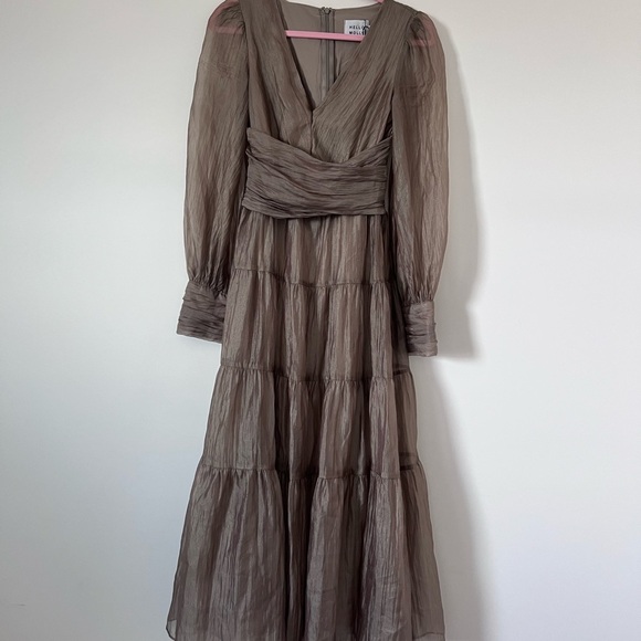 NWOT Hello Molly GIRLS THRIVING LONG SLEEVE MAXI DRESS KHAKI Sheer Women’s US 4 - Picture 5 of 16